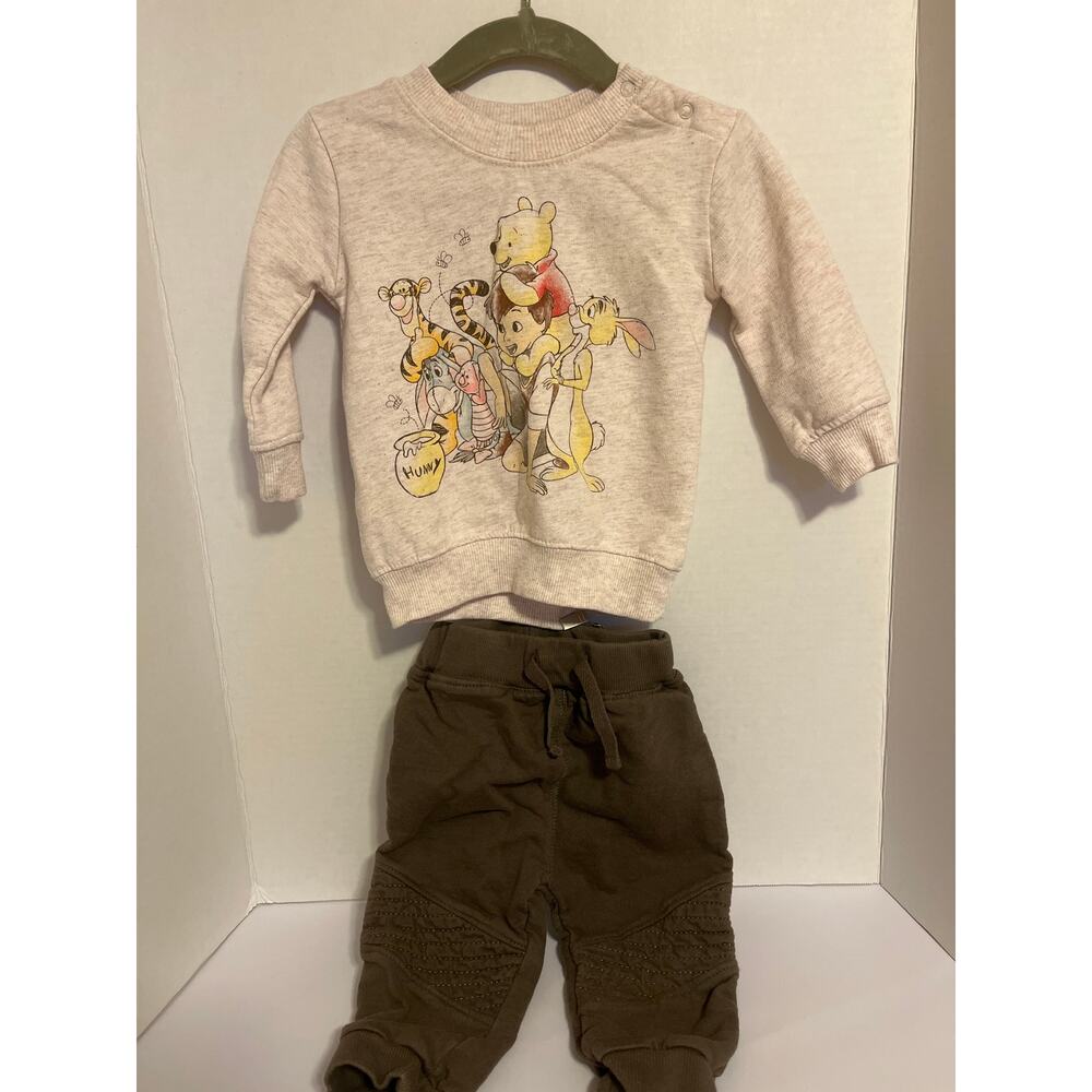 Winnie the Pooh baby outfit 3-6 months